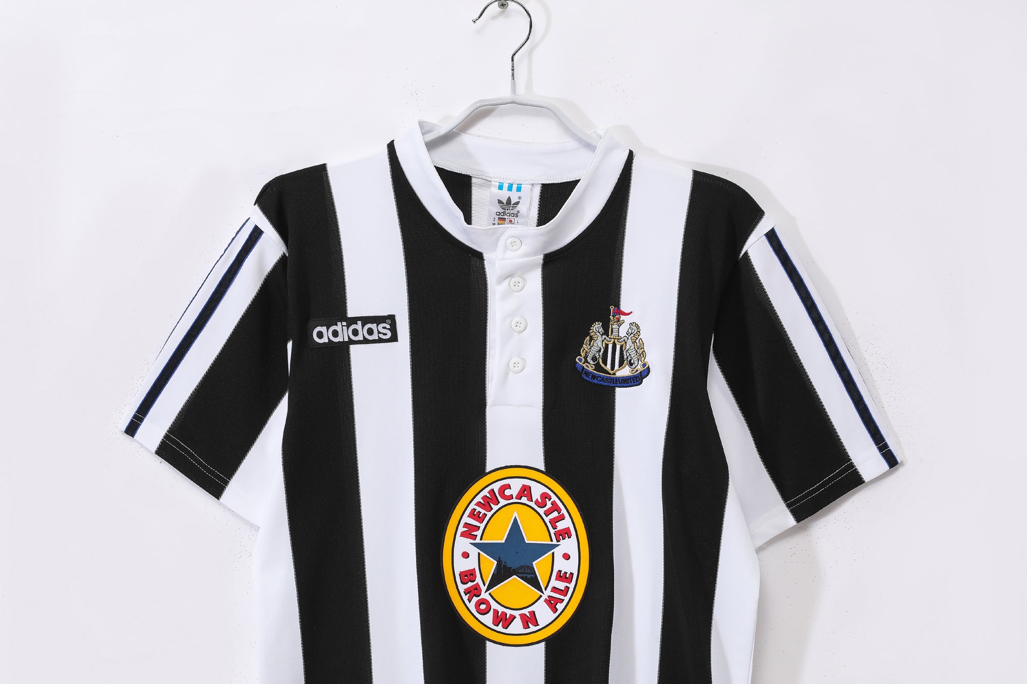 Newcastle United 1995/96 Home Jersey – The Entertainers Era