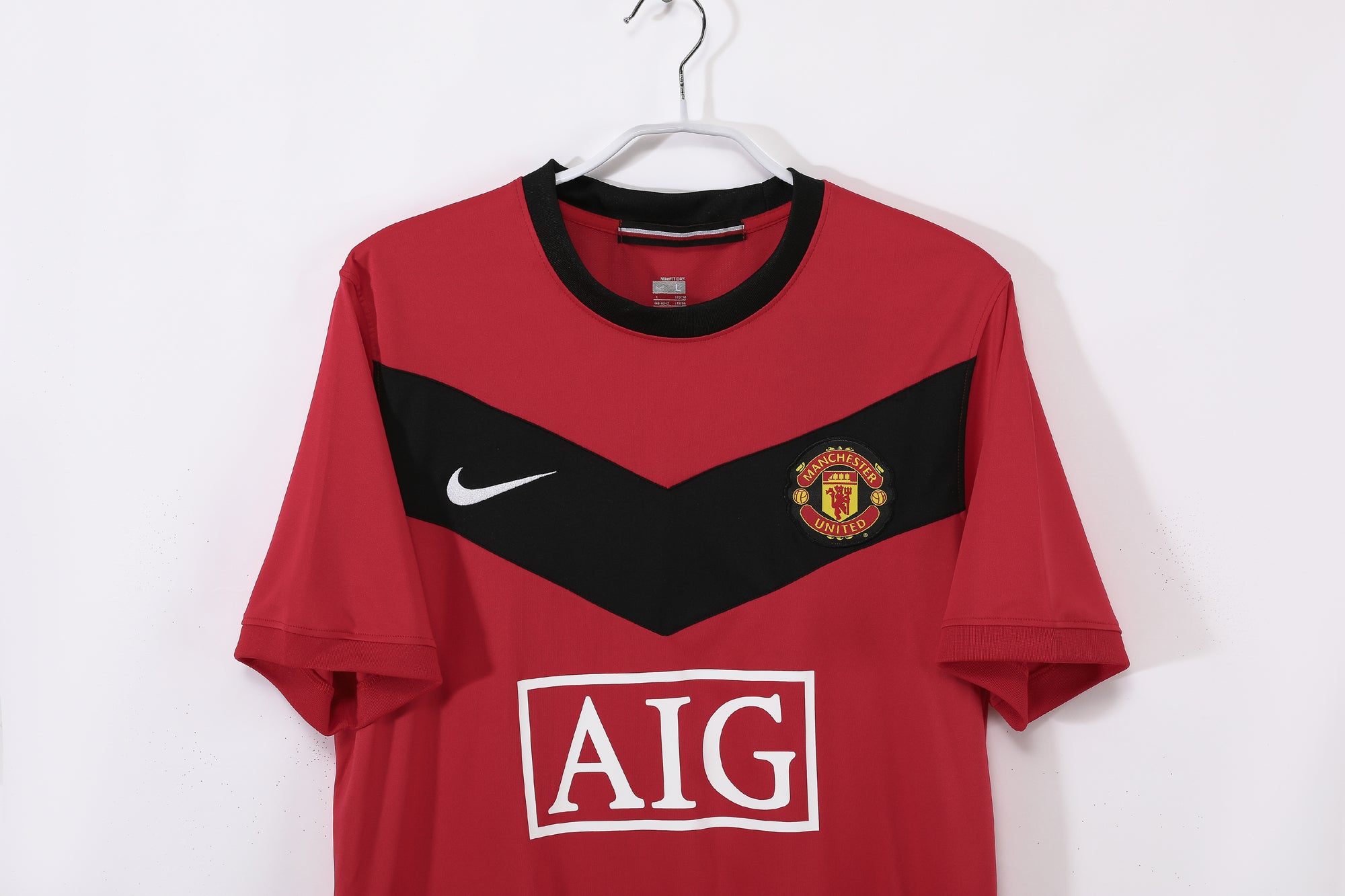 Manchester United 2009/10 Home Jersey – V for Victory